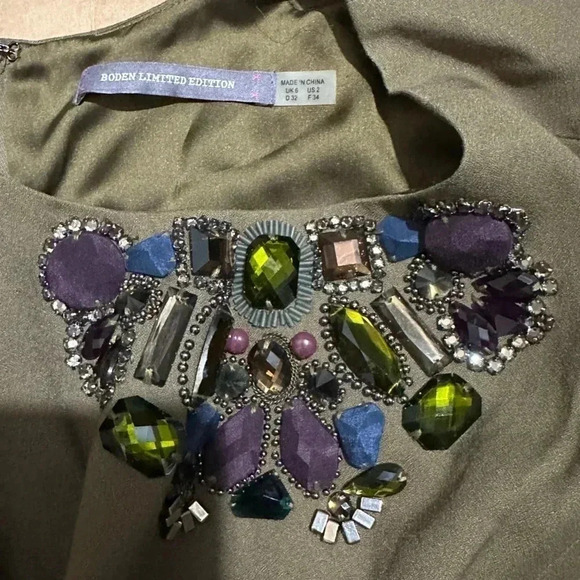 Boden Limited Edition Jeweled Bell Short Sleeve Formal Blouse Top Size 2 US - Picture 3 of 10